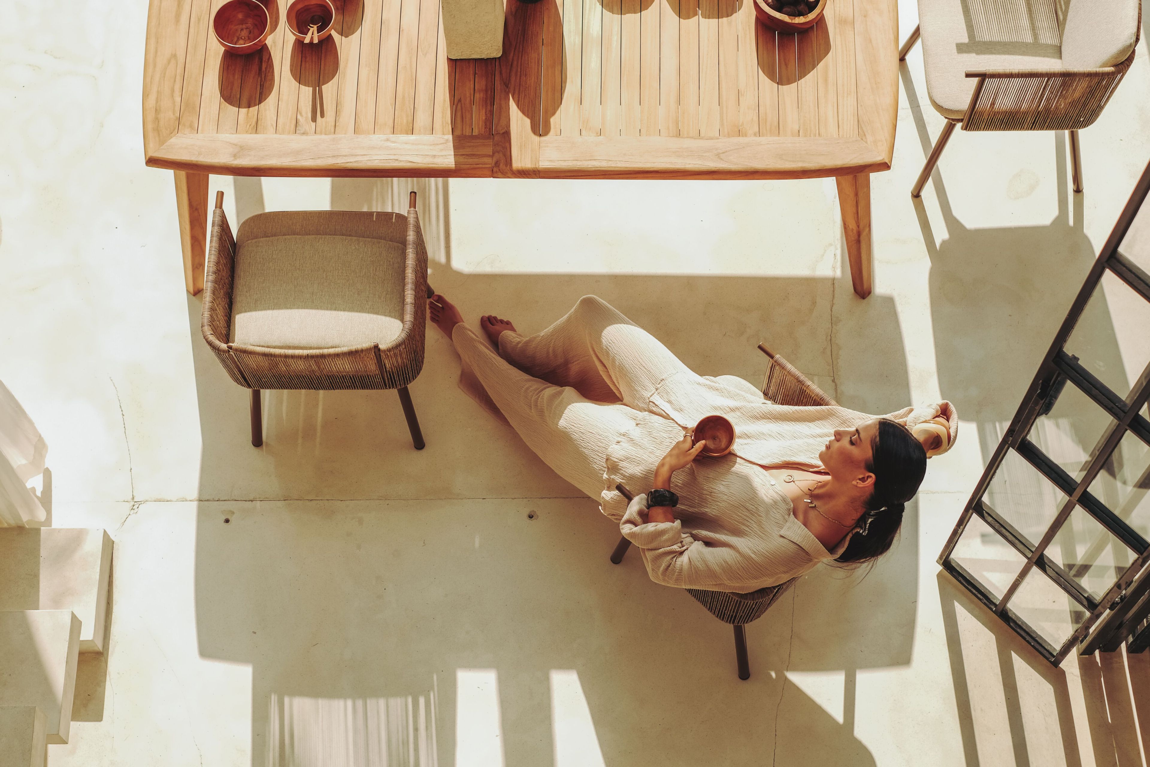 Прямоугольный садовый стол из тикового дерева cbdesign Continuum ARCH-00146578 - Вид №9