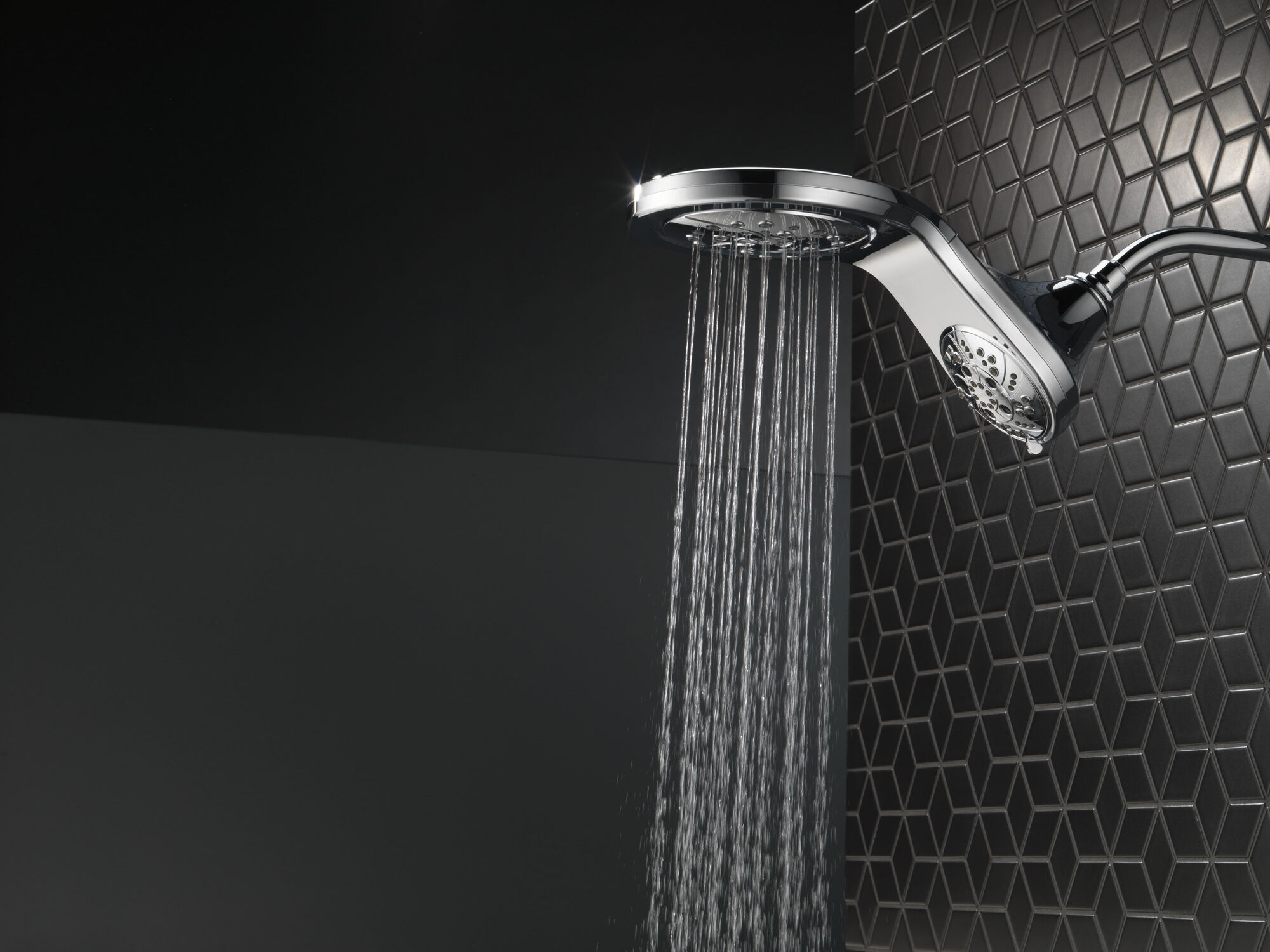 58581-PK HydroRain® H2Okinetic® In2ition® Душ два в одном с 5 настройками Delta Faucet Universal Showering Хром  - Вид №28