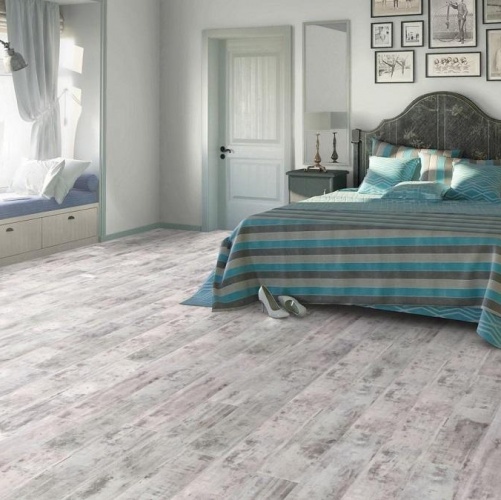 Виниловый ламинат Tarkett New Age Misty Дуб с брашью (Текстурированная) 914,4х152,4/101,6 мм 1000901205 - Вид №7