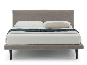 Двуспальная кровать