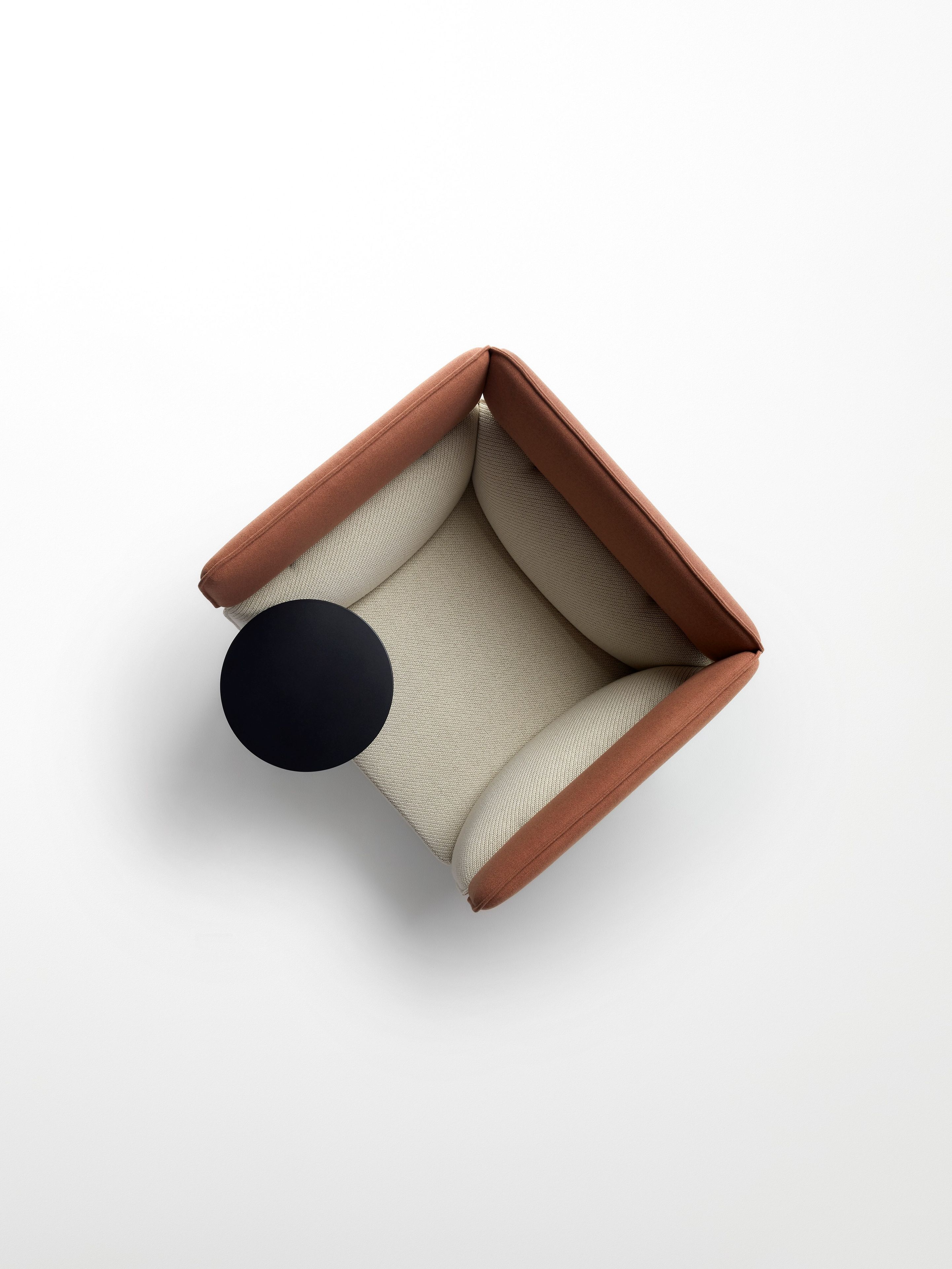 Тканевое кресло с высокой спинкой Ross Gardam Adapt ARCH-00087056 - Вид №3