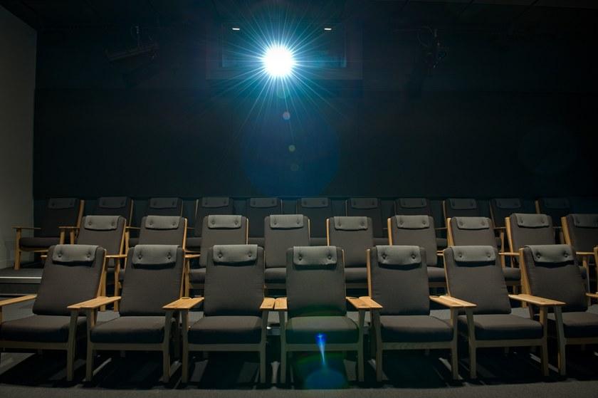 Deadgood Мягкое штабелируемое кресло с подлокотниками Tyneside Tl1 - Вид №8