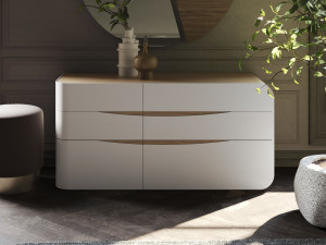 Деревянный комод