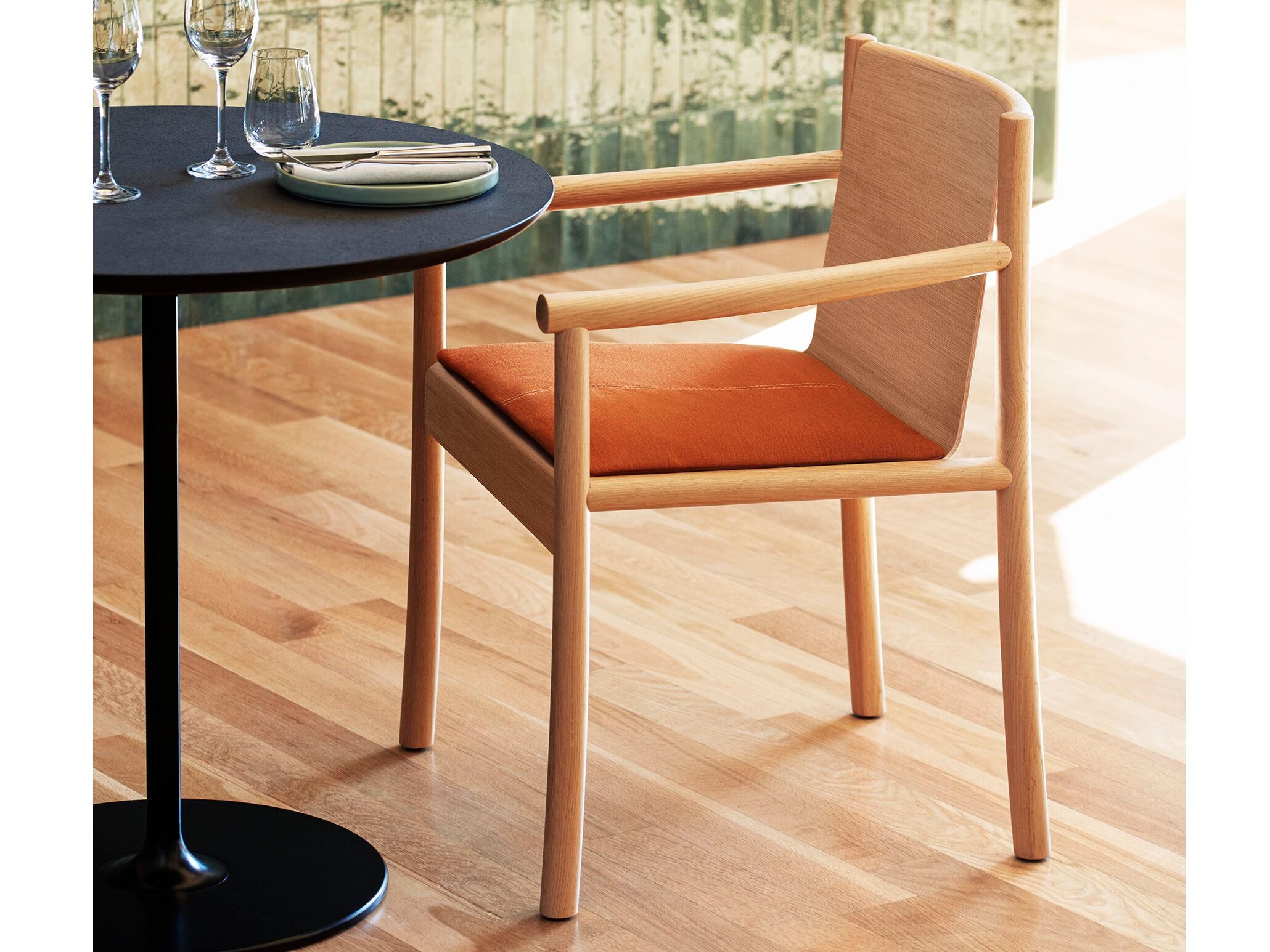 Деревянный стул с подлокотниками Arper Ката ARCH-00070470