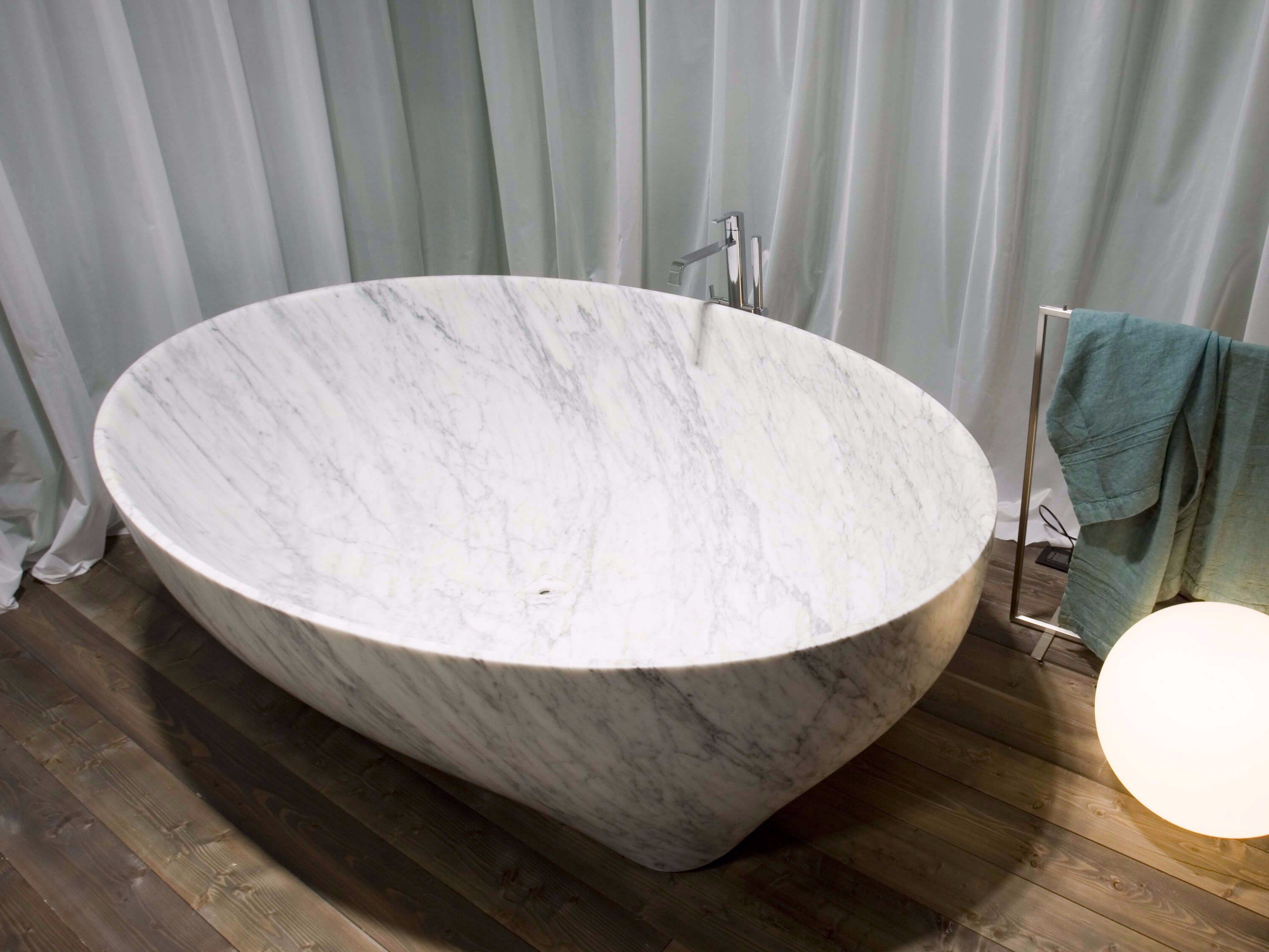 Ванна из каррарского мрамора Antoniolupi SOLIDEA ARCH-00053763