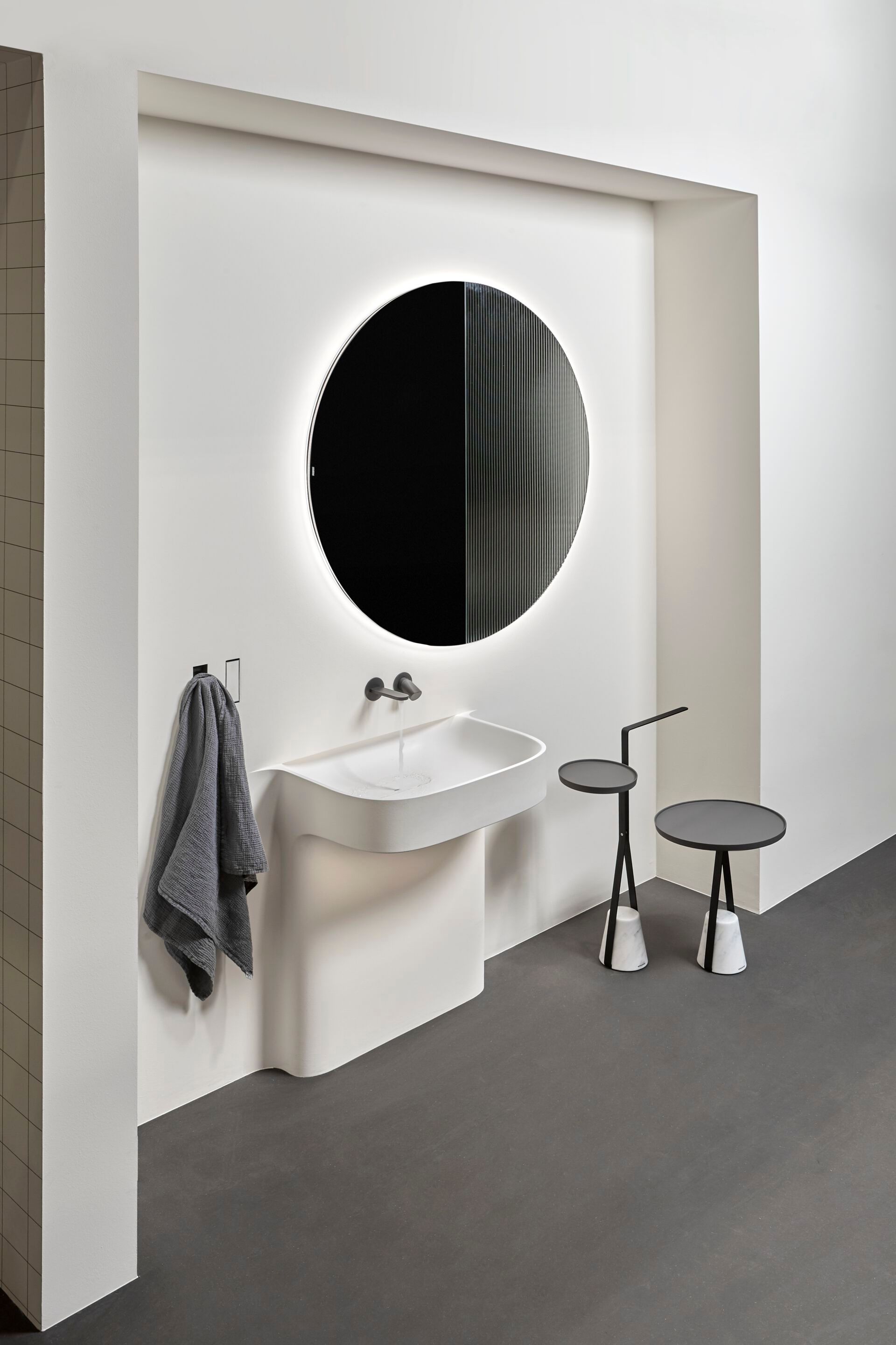 Умывальник с полутемным освещением в Flumood® Antoniolupi FLUIDO ARCH-00061598 - Вид №1