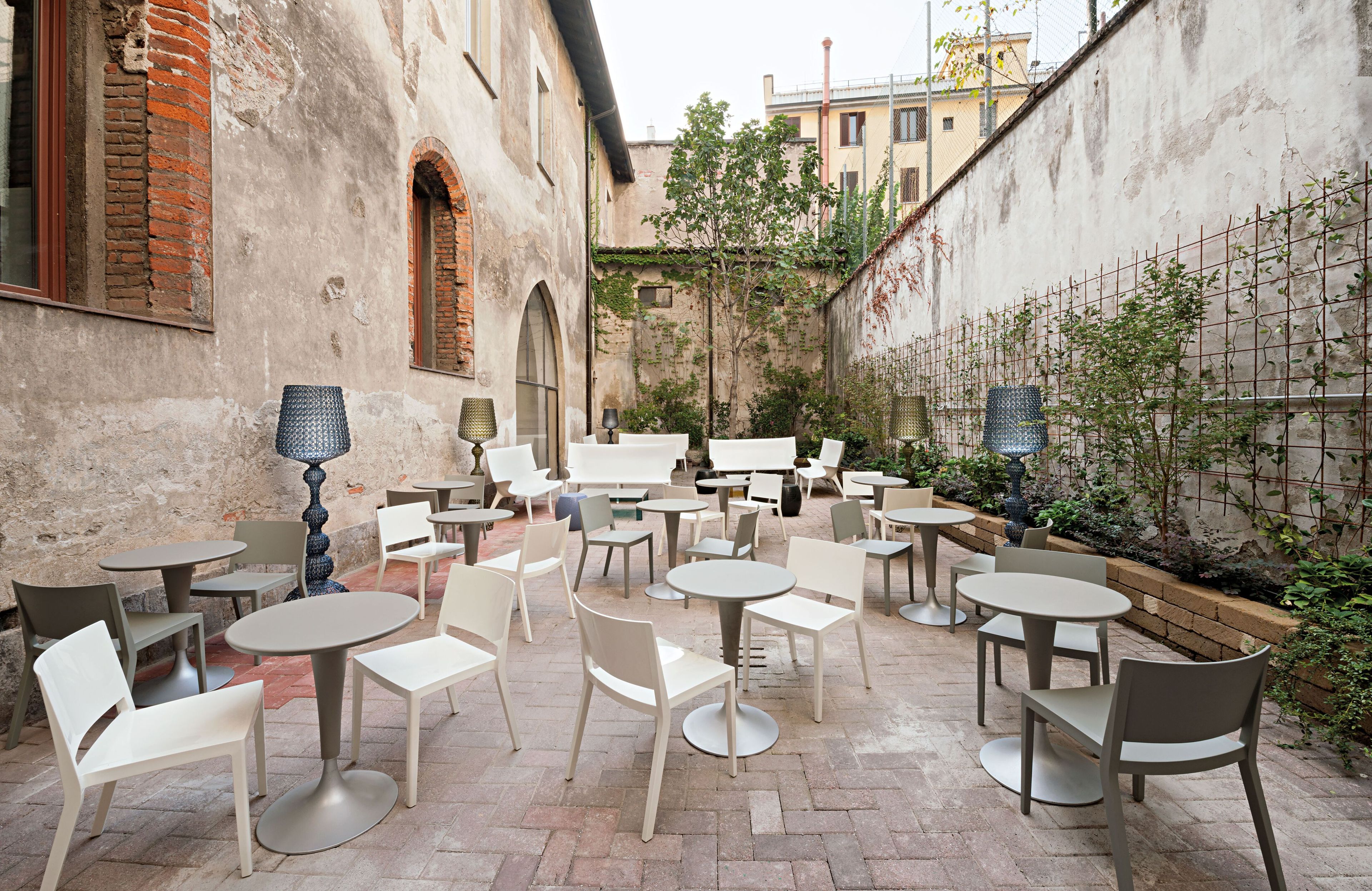 Полипропиленовый круглый садовый стол Kartell DR. NA ARCH-00137108 - Вид №4