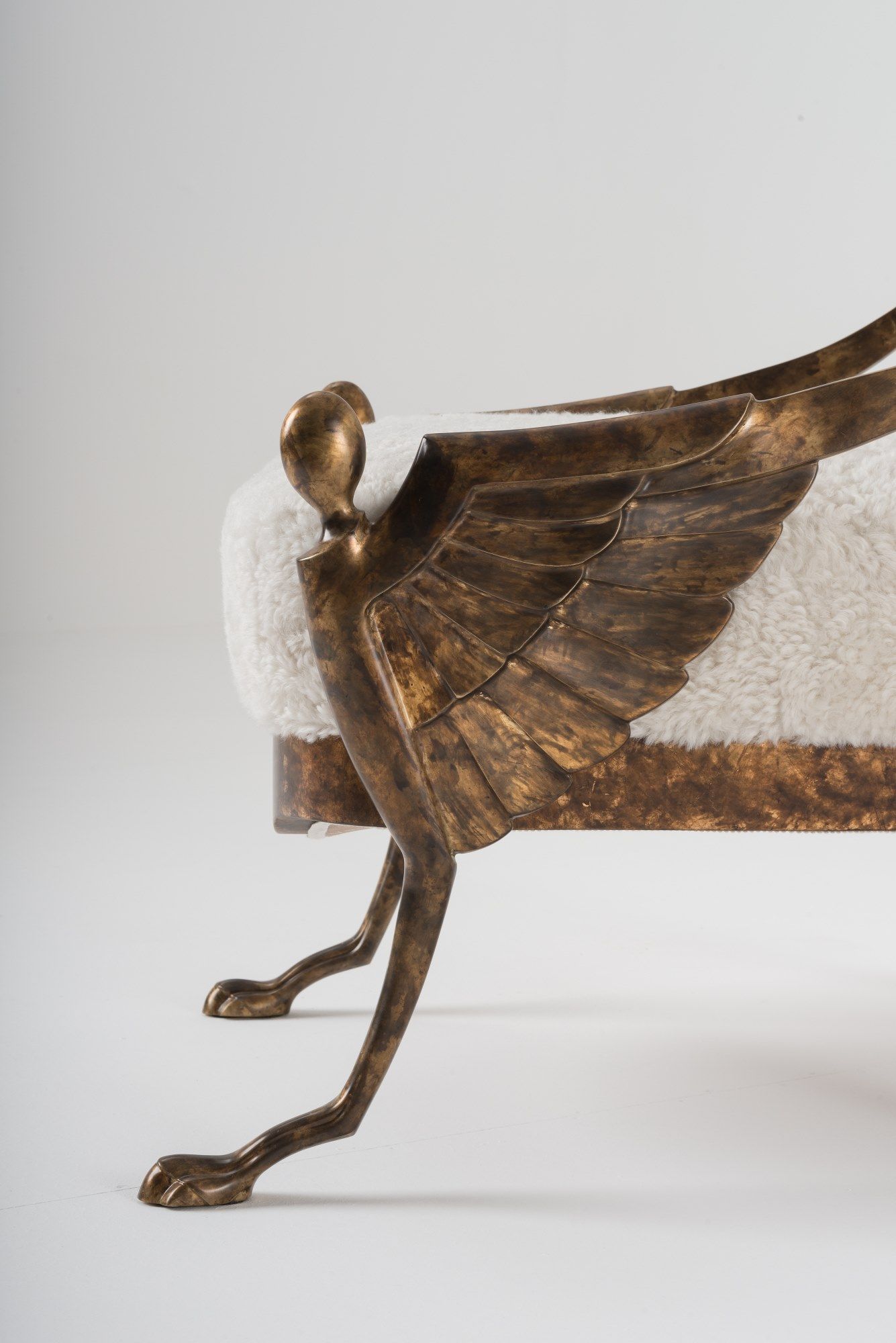 Кресло из овечьей шерсти и травленой латуни Mantellassi 1926 OVER ARCH-00076867 - Вид №1