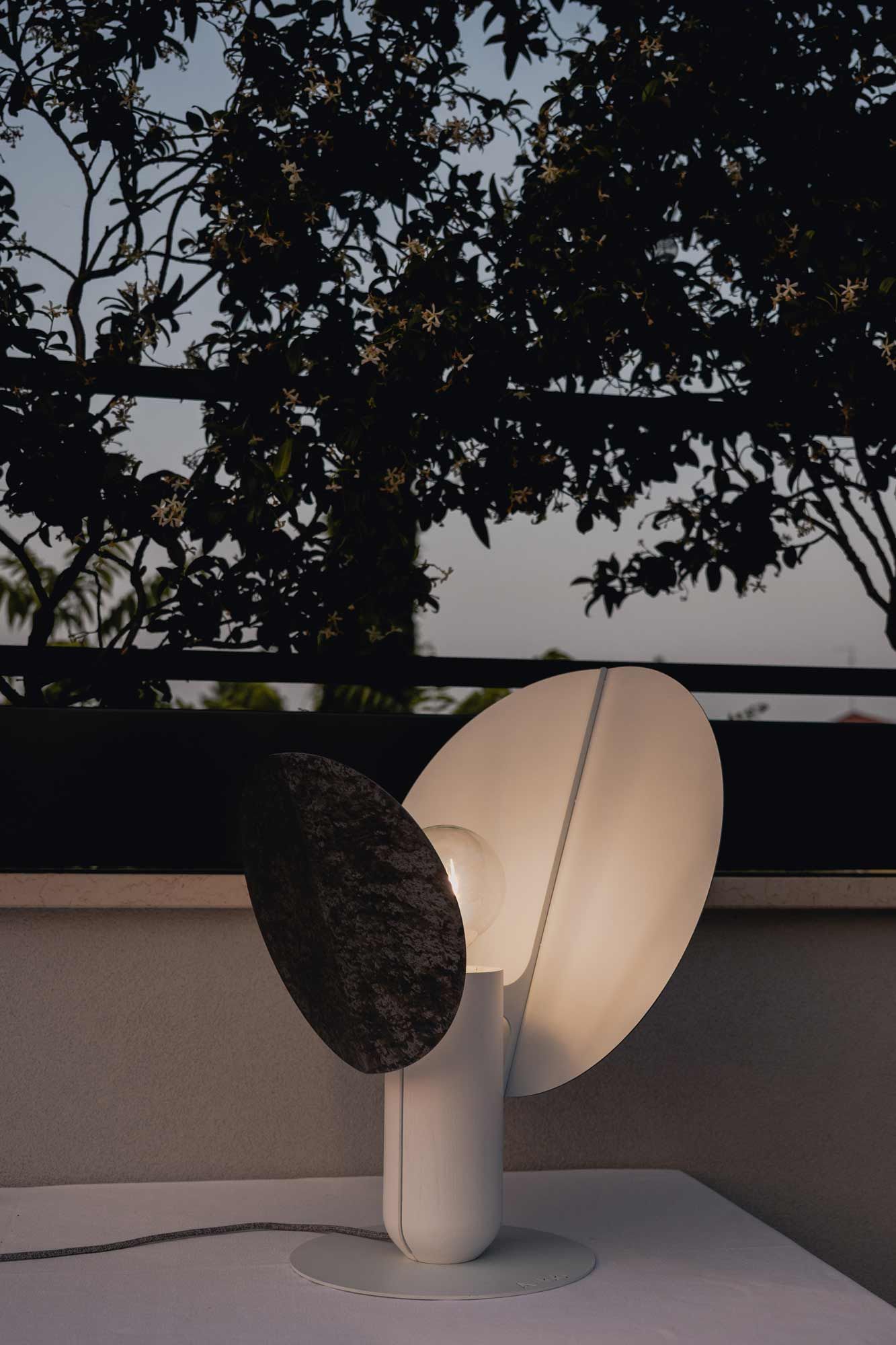 Настольная лампа с травлением железа ArmoniusLab FICUS ARCH-00014458 - Вид №4