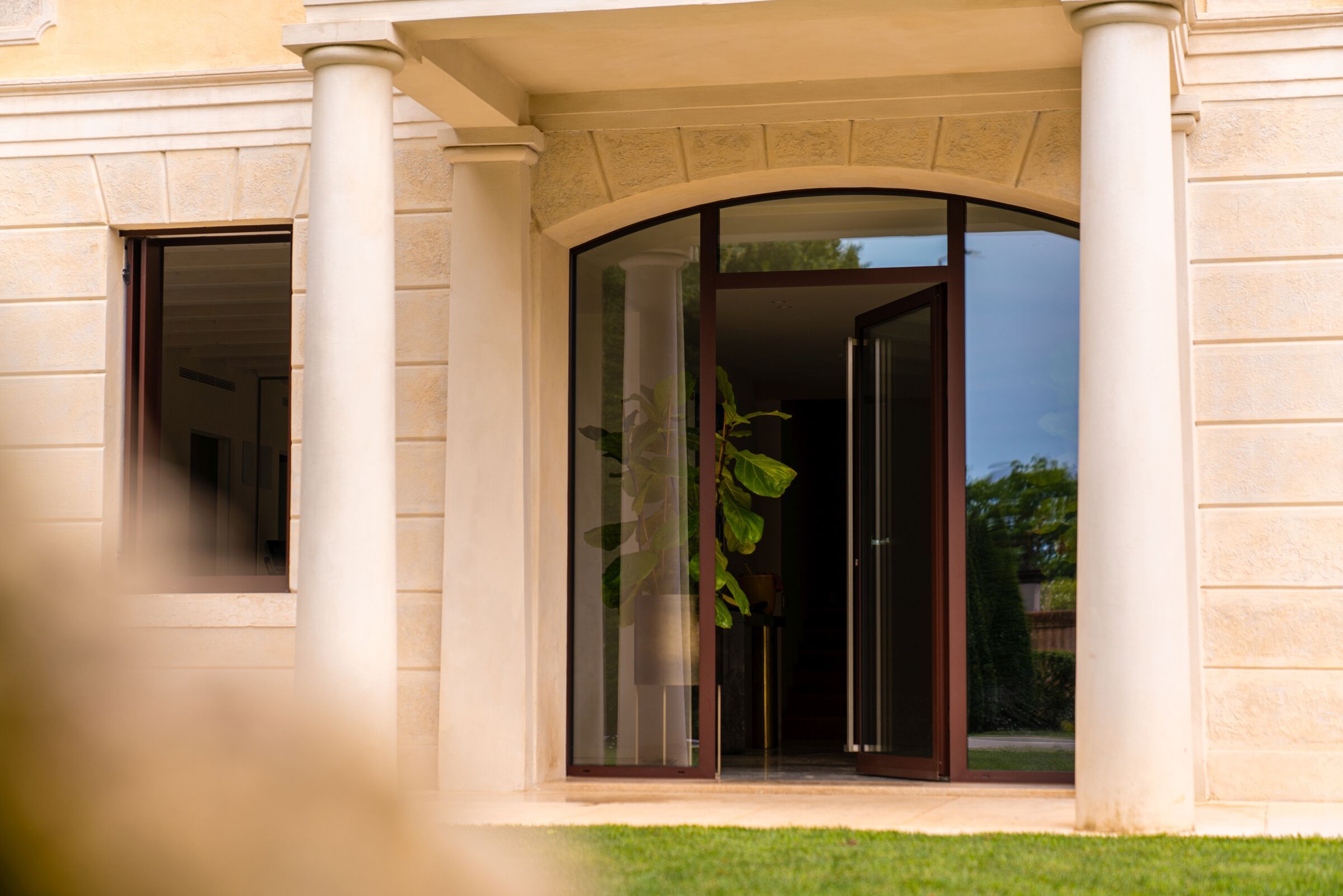 Алюминиевое тепловое окно Impronta ALUXIMA ARCH-00126456 - Вид №3