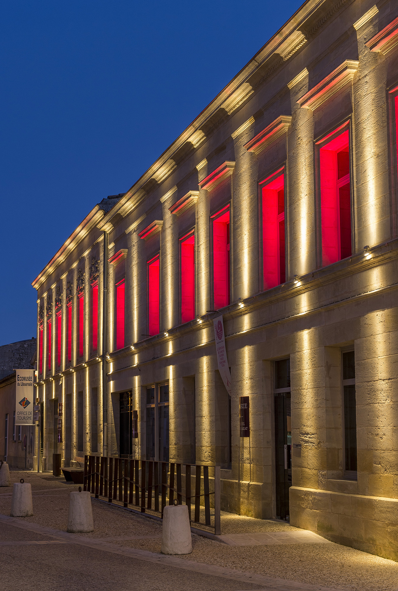 8391303 Подсветка стены Platek MINI CORNICHE Applique  MINI CORNICHE Applique 300 mm - 8 LED RGBW 26°  - Вид №2