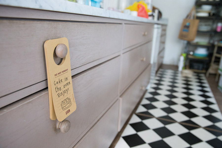 MB6765 Подвеска-органайзер на ручку двери unforgettable Monkey Business  - Вид №5