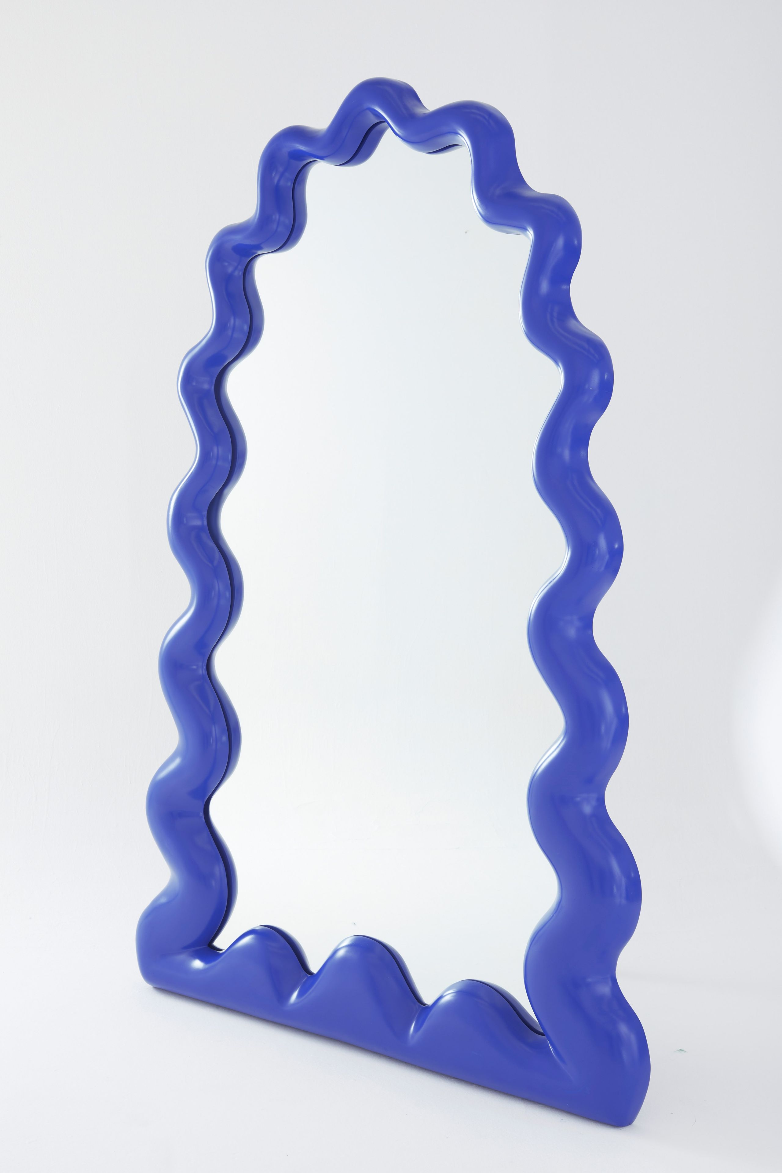 Напольное зеркало с рамкой из стекловолокна Movimento Gallery Joy Valdez ARCH-00091554 - Вид №5