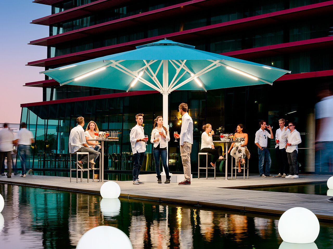 Моторизованный алюминиевый зонтик и акриловая ткань Crema Outdoor ADONE EVO ARCH-00032209 - Вид №1