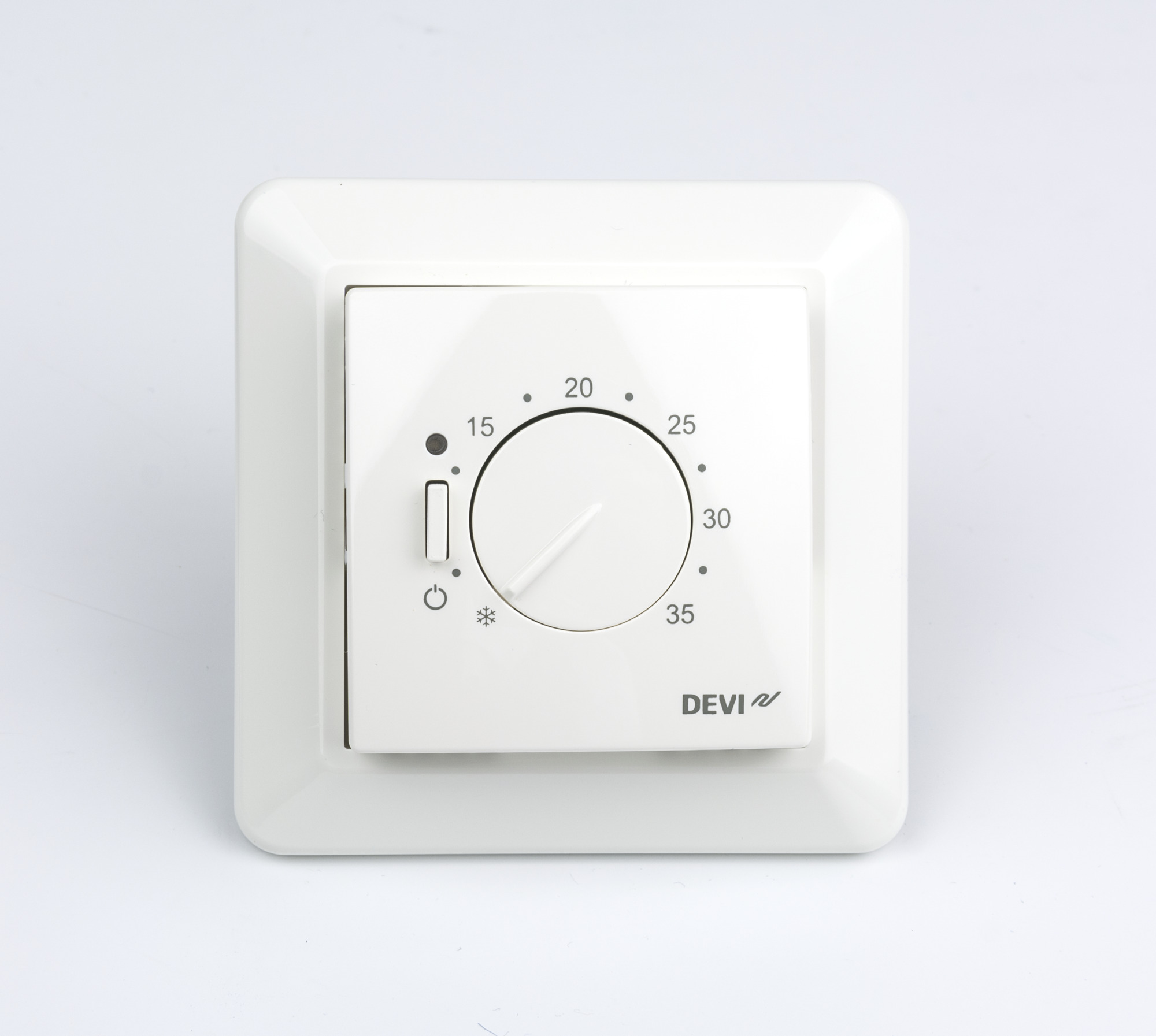 Danfoss DEVIreg™ 530/531/532 — электронные терморегуляторы для теплого пола со встроенным корпусом DEVIreg 530 терморегулятор с датч. пола 140F1030  - Вид №9