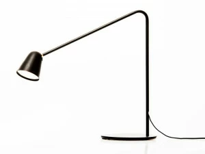 Formagenda Регулируемая светодиодная настольная лампа из стали Chaplin