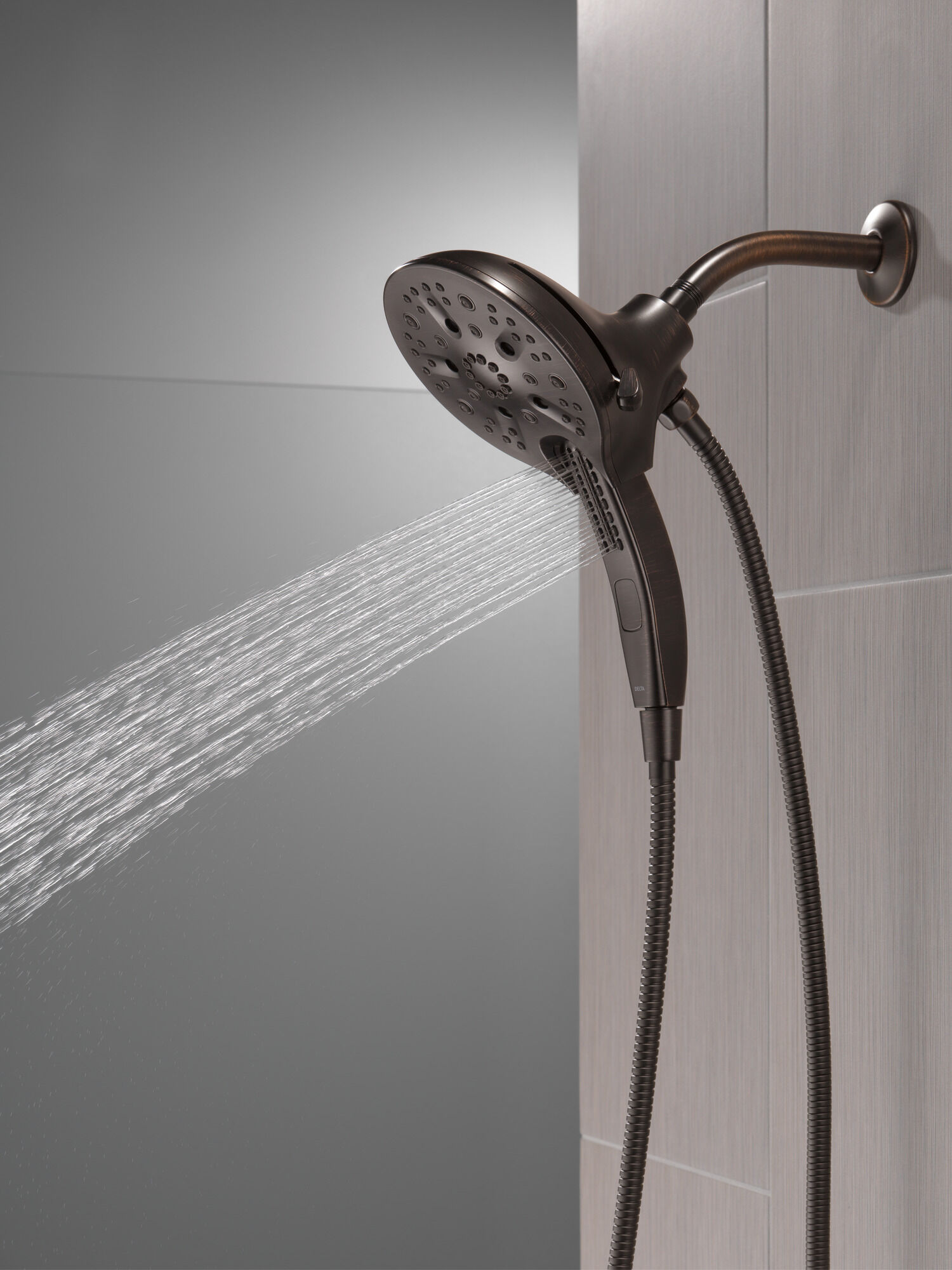 58620-RB25-PK In2ition® H2Okinetic® Душ два в одном с 5 настройками Delta Faucet Universal Showering Венецианская бронза  - Вид №14