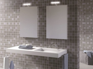 Зеркало со встроенным настенным освещением