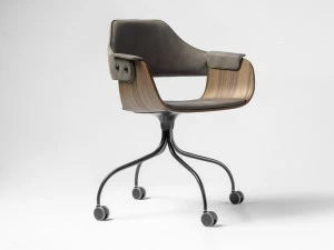 BD Barcelona Design Мягкое вращающееся кресло на колесиках Showtime
