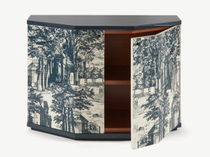 Маленький шкаф