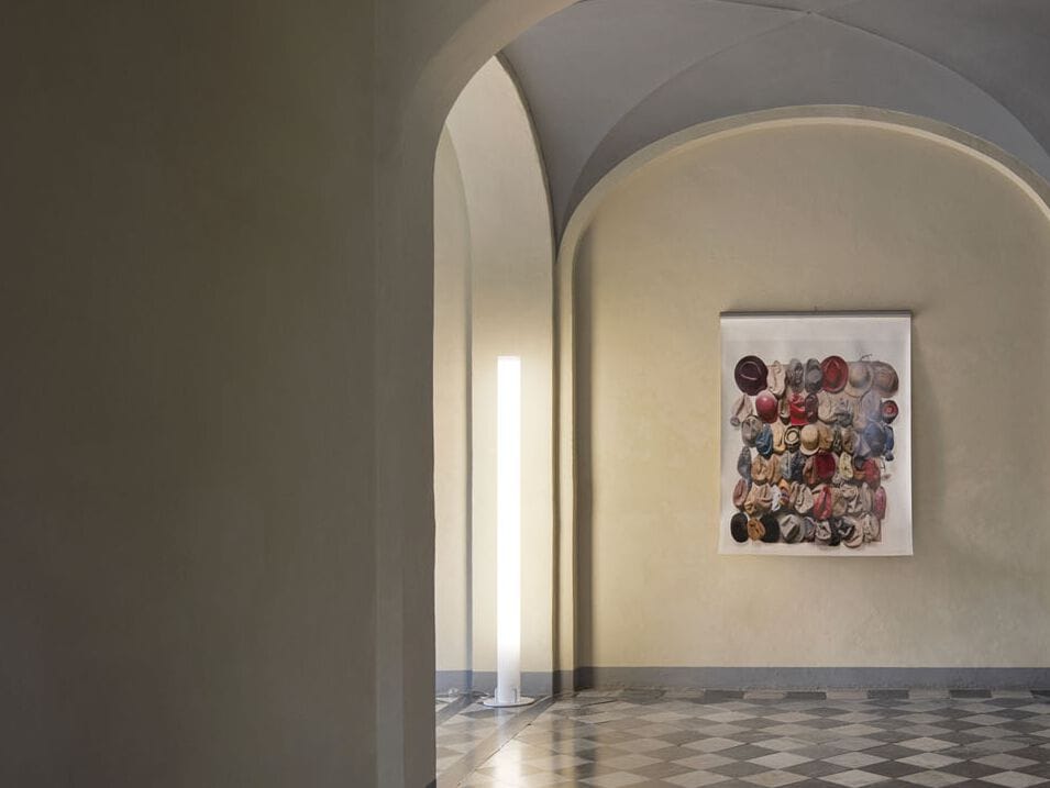 Напольная лампа из метакрилата Martinelli Luce пестик ARCH-00059511