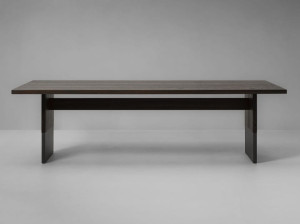 Прямоугольный дубовый стол