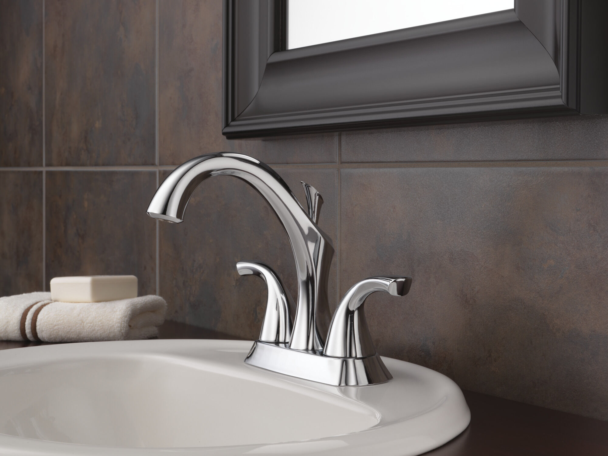 2592-MPU-DST Смеситель для ванной комнаты с двумя ручками Delta Faucet Addison Хром  - Вид №1