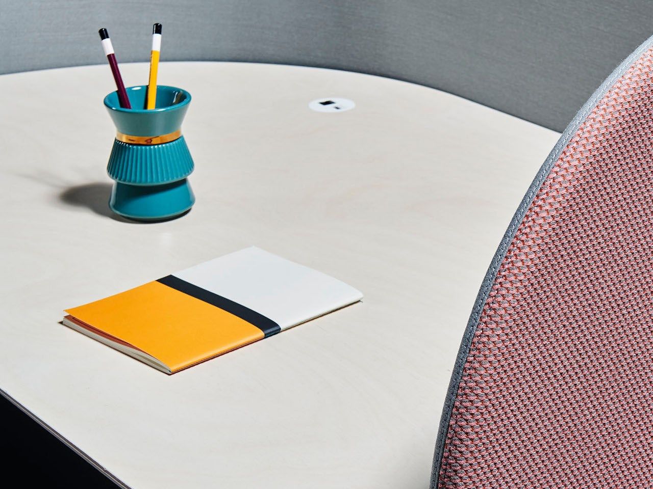 Стол на колесах со звукопоглощающими перегородками Cider Edition ROLLING DESK ARCH-00096489 - Вид №3