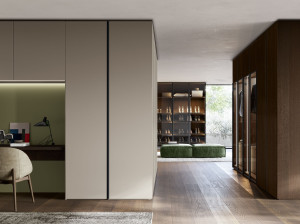 Секционный шкаф с деревянной распашной дверью и ручкой / горловиной