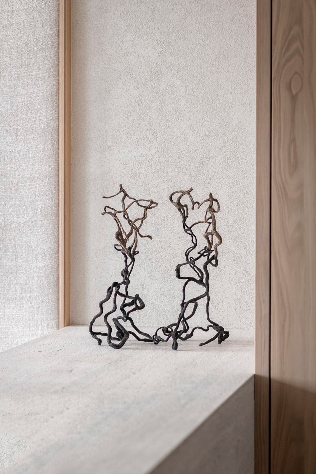 Бронзовая скульптура Gardeco Objects бронза ARCH-00011916