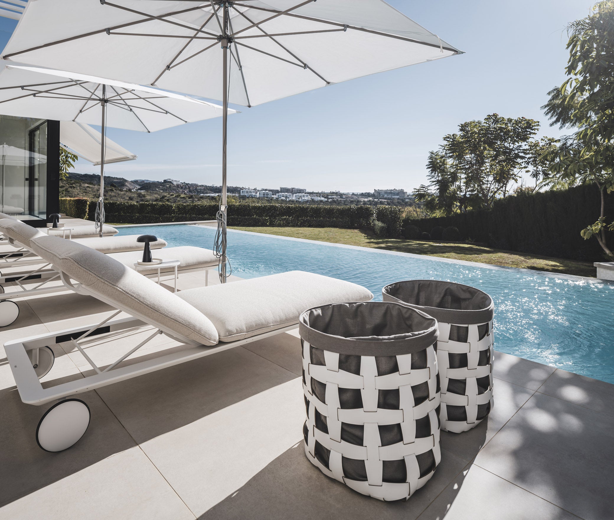 Крючок-корзина - 35X35H43,5 см / регенерированная кожа_темно-серый Pinetti 00.0191.082.055 - Вид №7