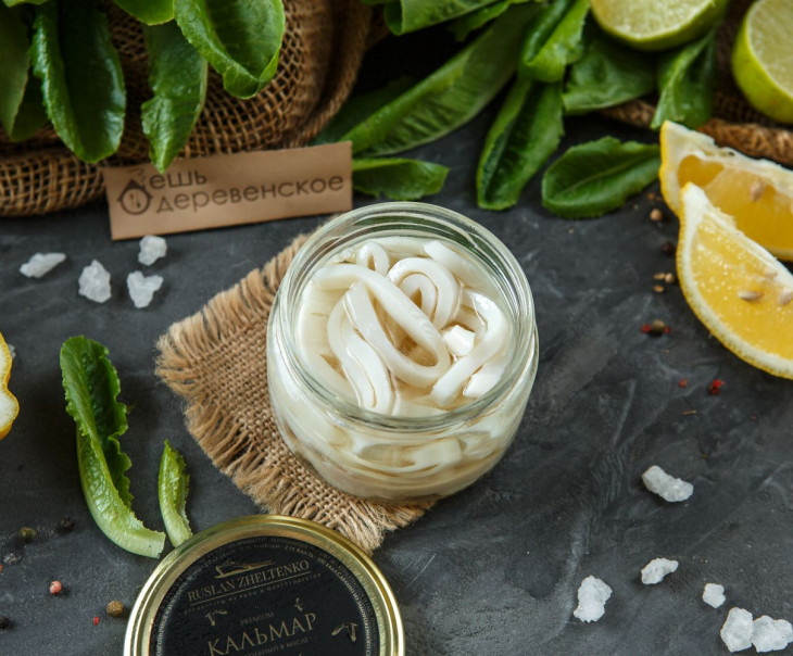 4804 Кальмар малосольный в масле Вкусляндия 