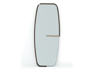 Зеркало с деревянной полкой и рамкой