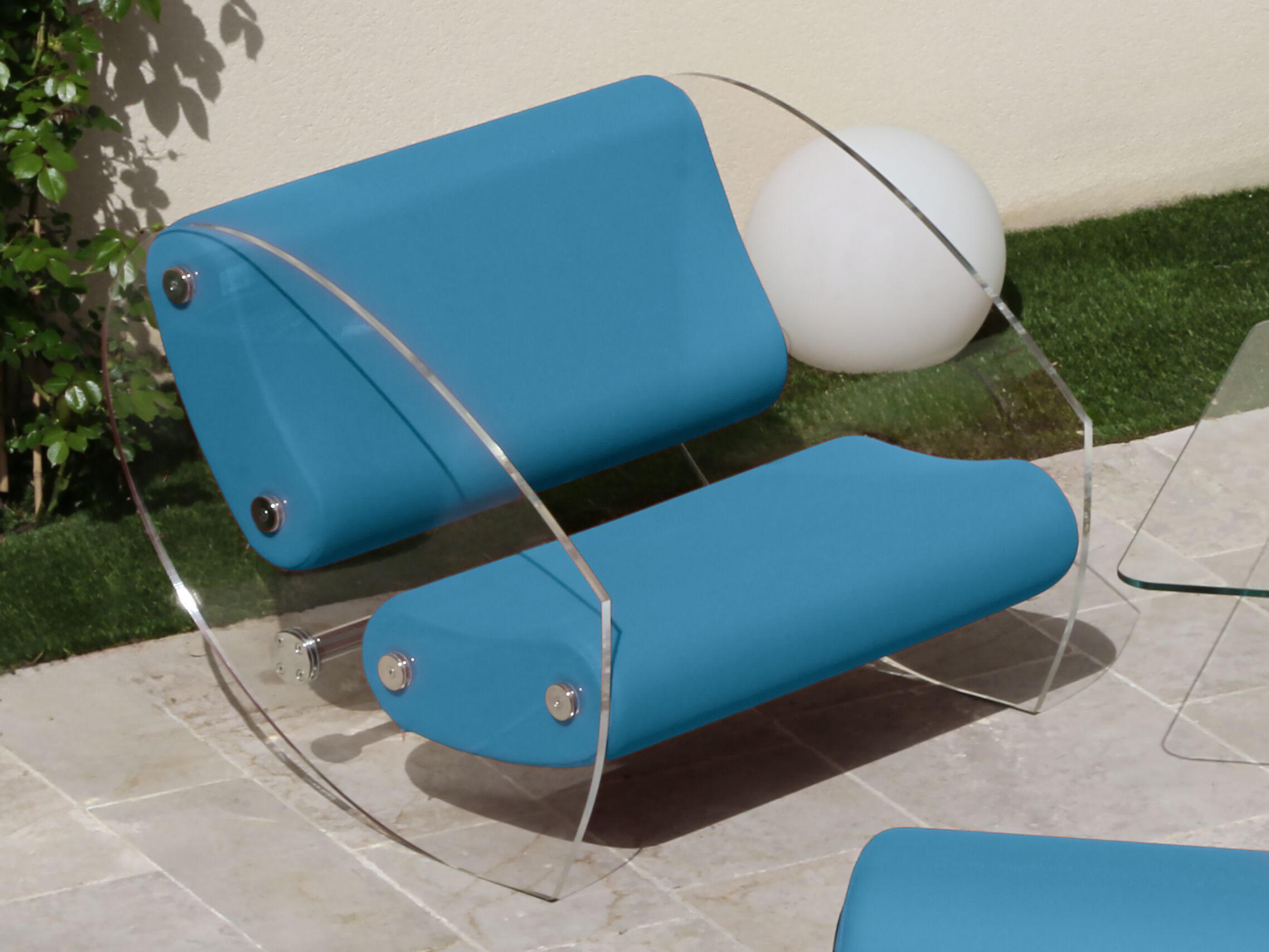 Кресло с подлокотниками KUUMO MW07 ARCH-00125003