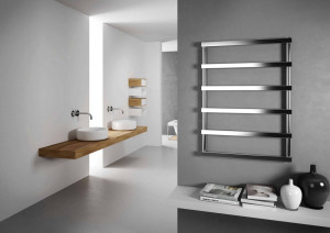 3551680400001 Cordivari Alessandra, полотенцесушитель водяной 420/530, цвет полированная сталь