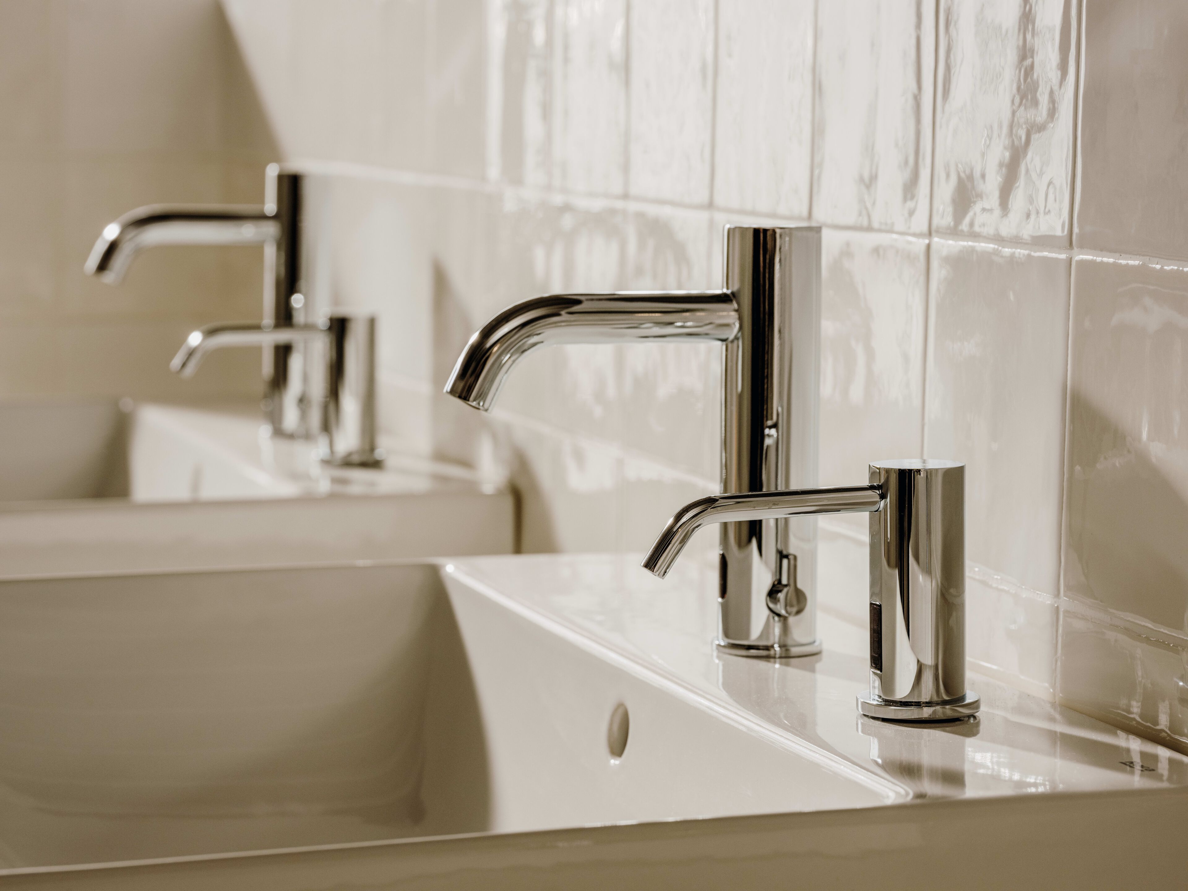 Металлический инфракрасный дозатор мыла Roca Ona ARCH-00086728 - Вид №1