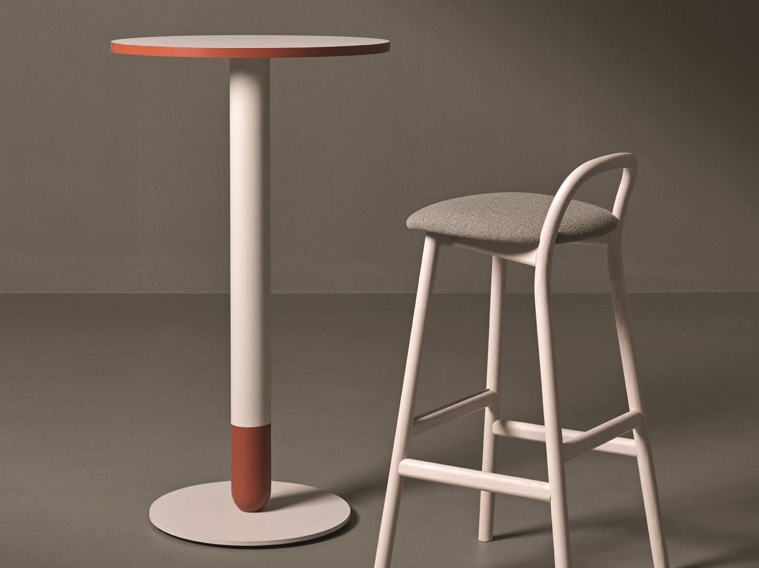 Высокий круглый стол Very Wood Cigar / Crayon ARCH-00058546