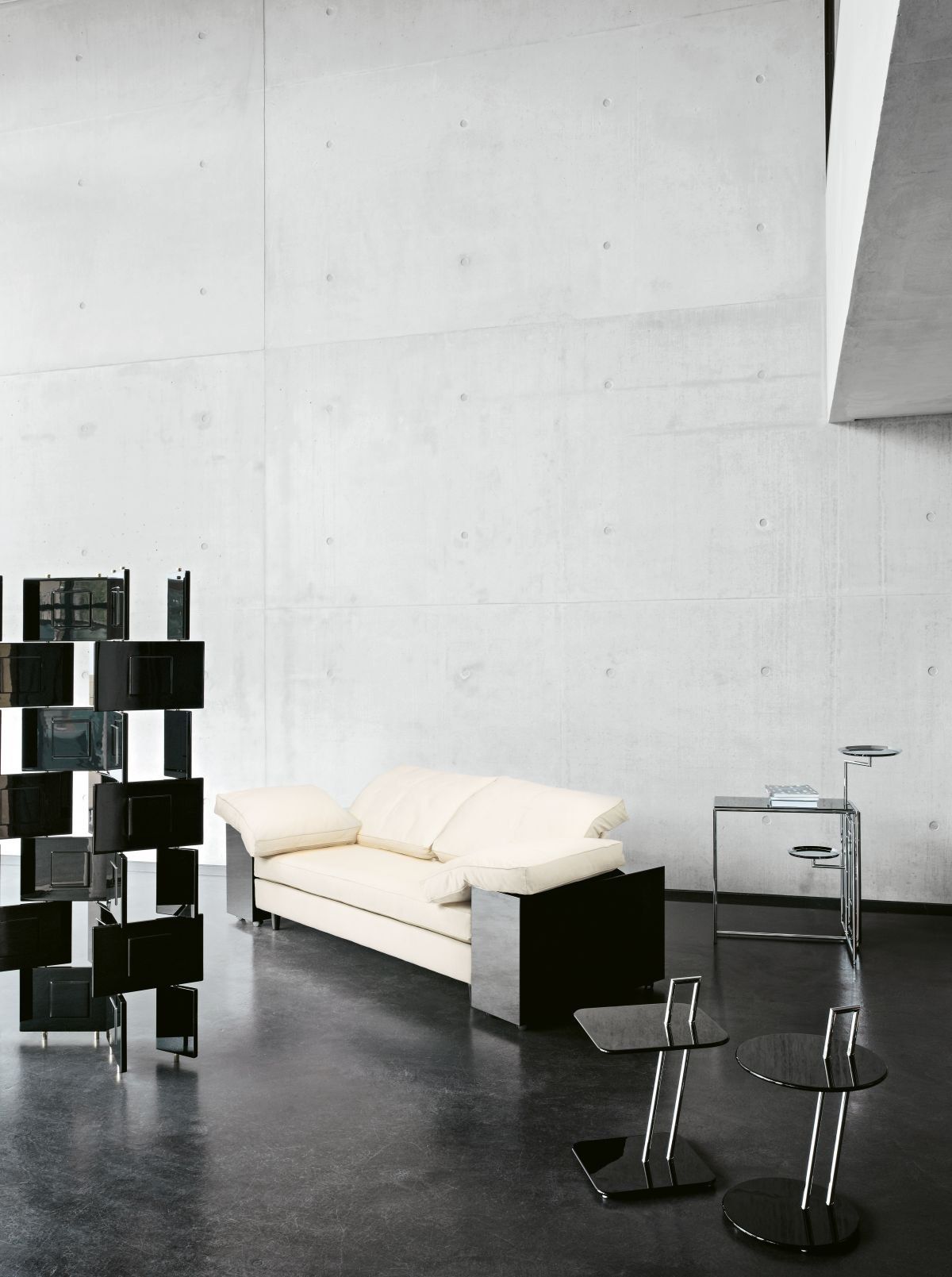 Круглый журнальный столик из МДФ Classicon Occasional ARCH-00098372