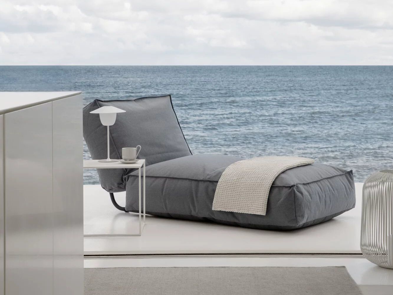 Садовая кровать с откидной спинкой из ткани blomus Stay ARCH-00152186 - Вид №3