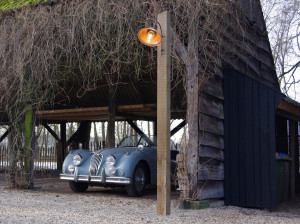 Деревянный уличный фонарь