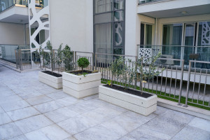 Бетонная плантатор