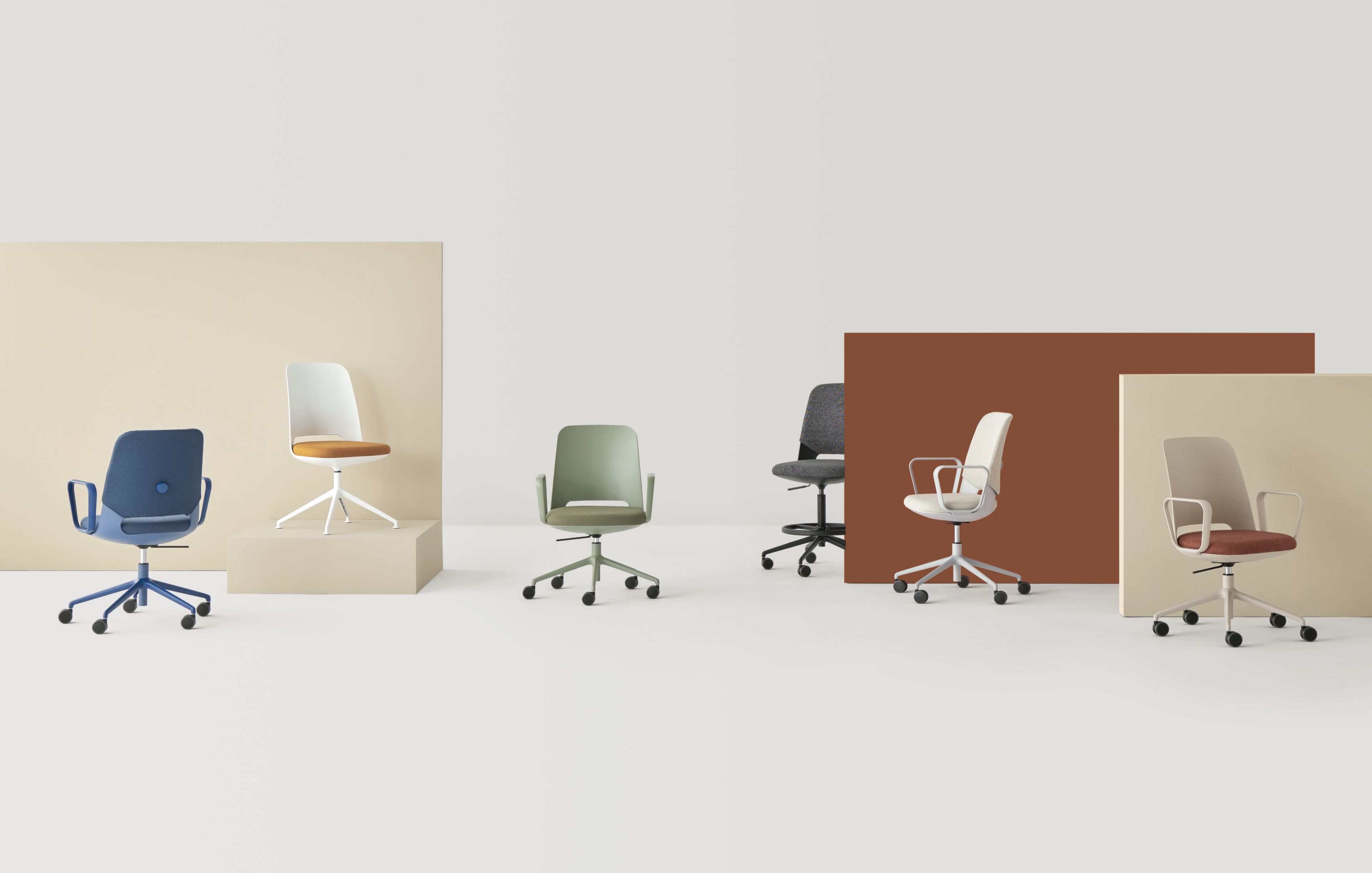 Поворотный тканевый рабочий стул с гибкой спинкой на насесте INCLASS Orus ARCH-00061862 - Вид №1