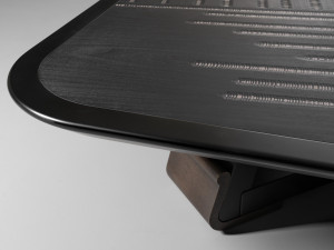 Прямоугольный журнальный столик из бука