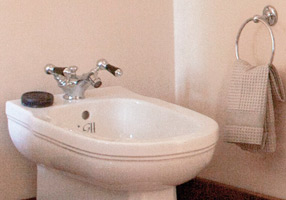 Gentry Home Смеситель для раковины мостик на 2 отверстия 200мм Berkeley Nickel GH101253  - Вид №1