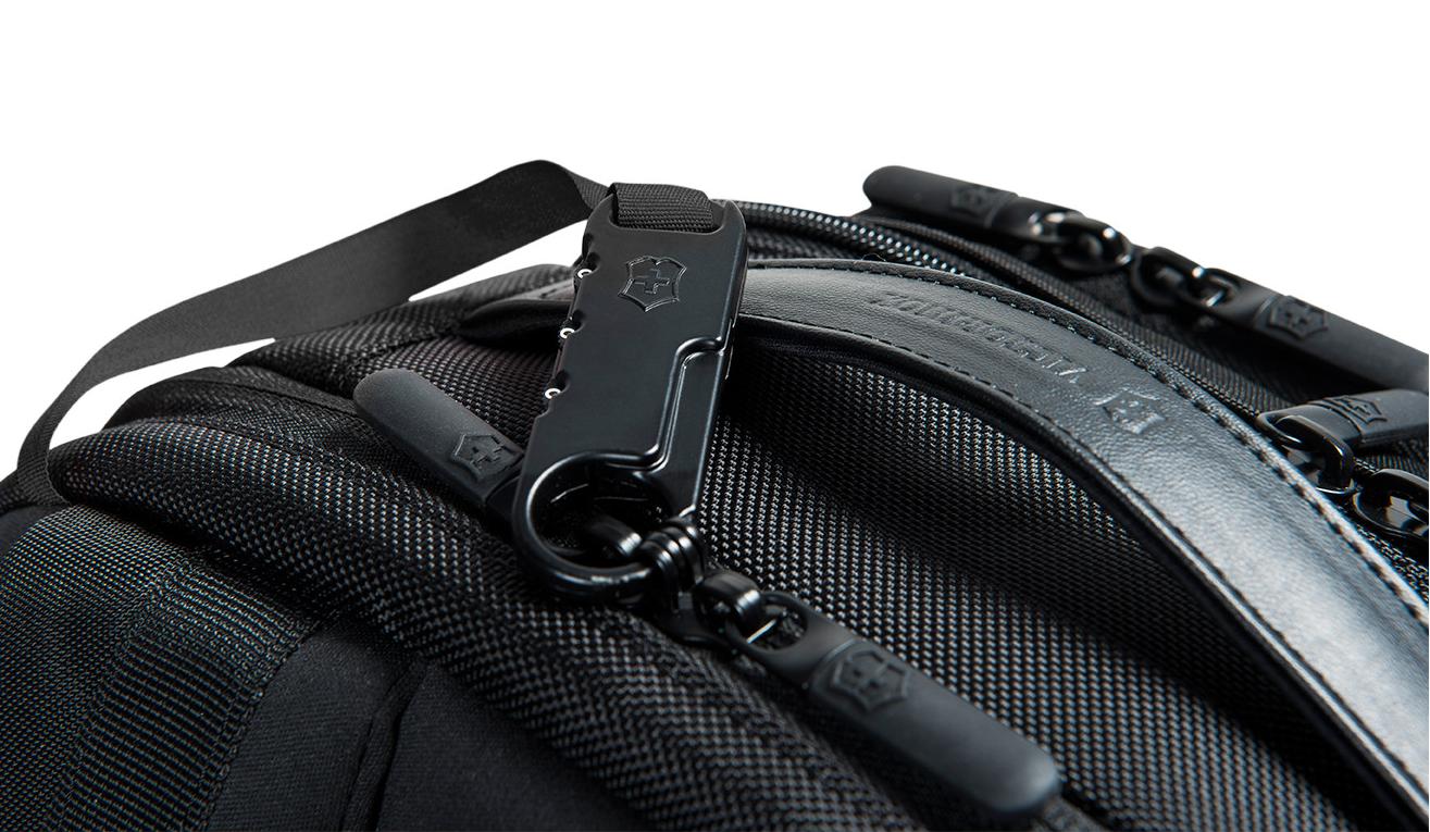 602154 Рюкзак Essentials Laptop Backpack Victorinox Altmont Professional  - Вид №3