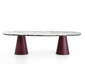 Овальный мраморный стол