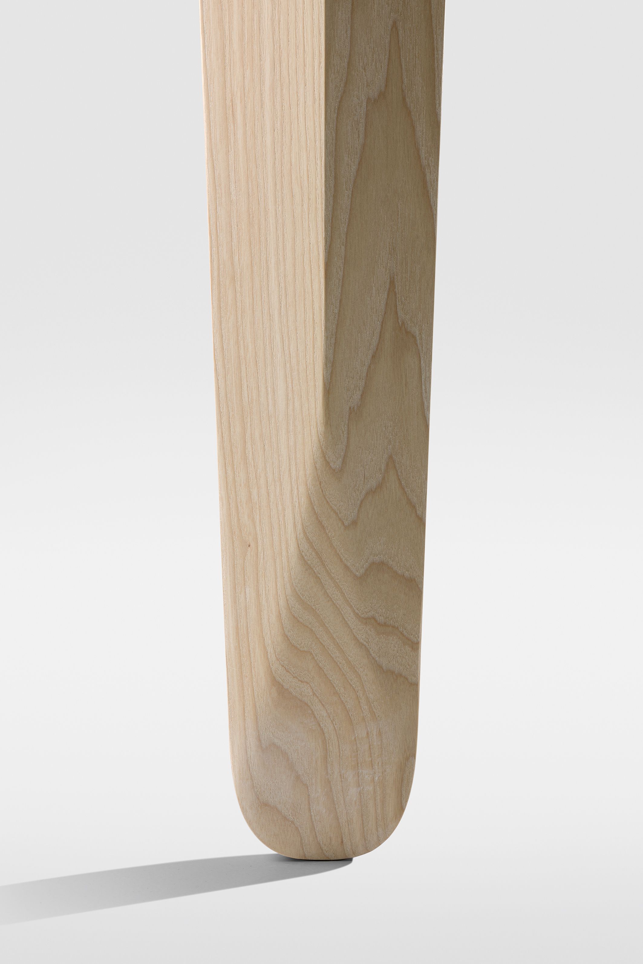 Круглый обеденный стол из массива дерева ZEITRAUM Kuyu ARCH-00133086 - Вид №2