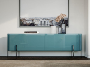 Шкаф с распашными дверями