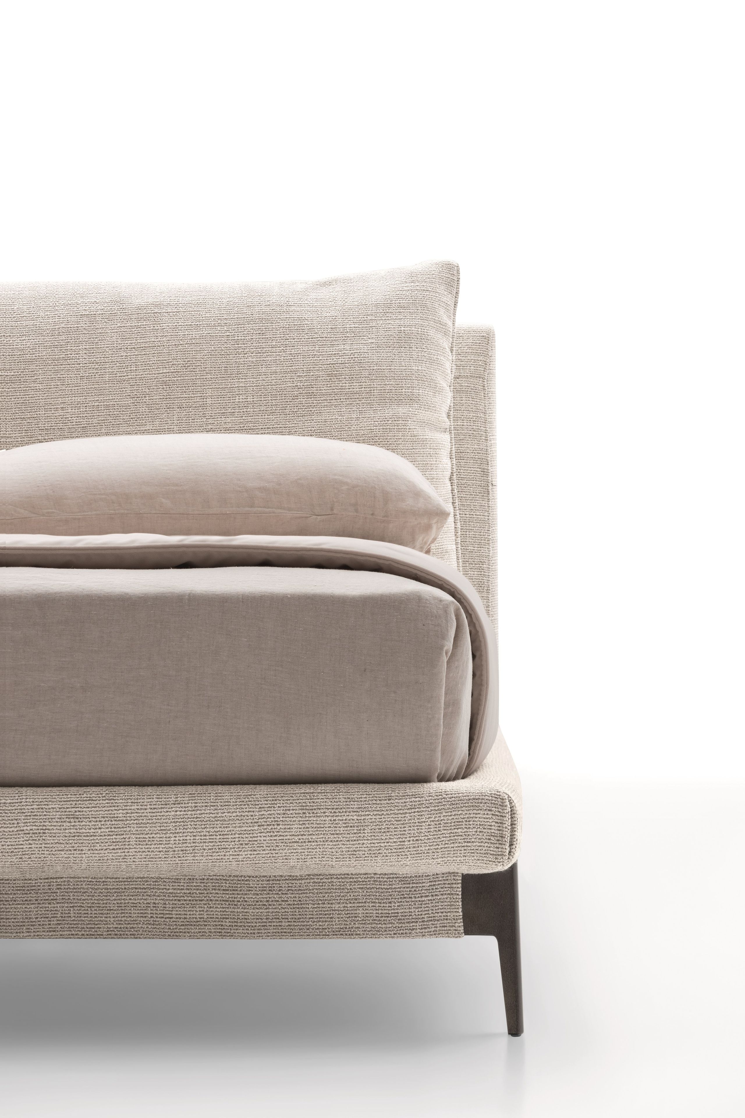 Тканевая кровать с мягким изголовьем Ditre Italia ARCH-00087912 - Вид №6