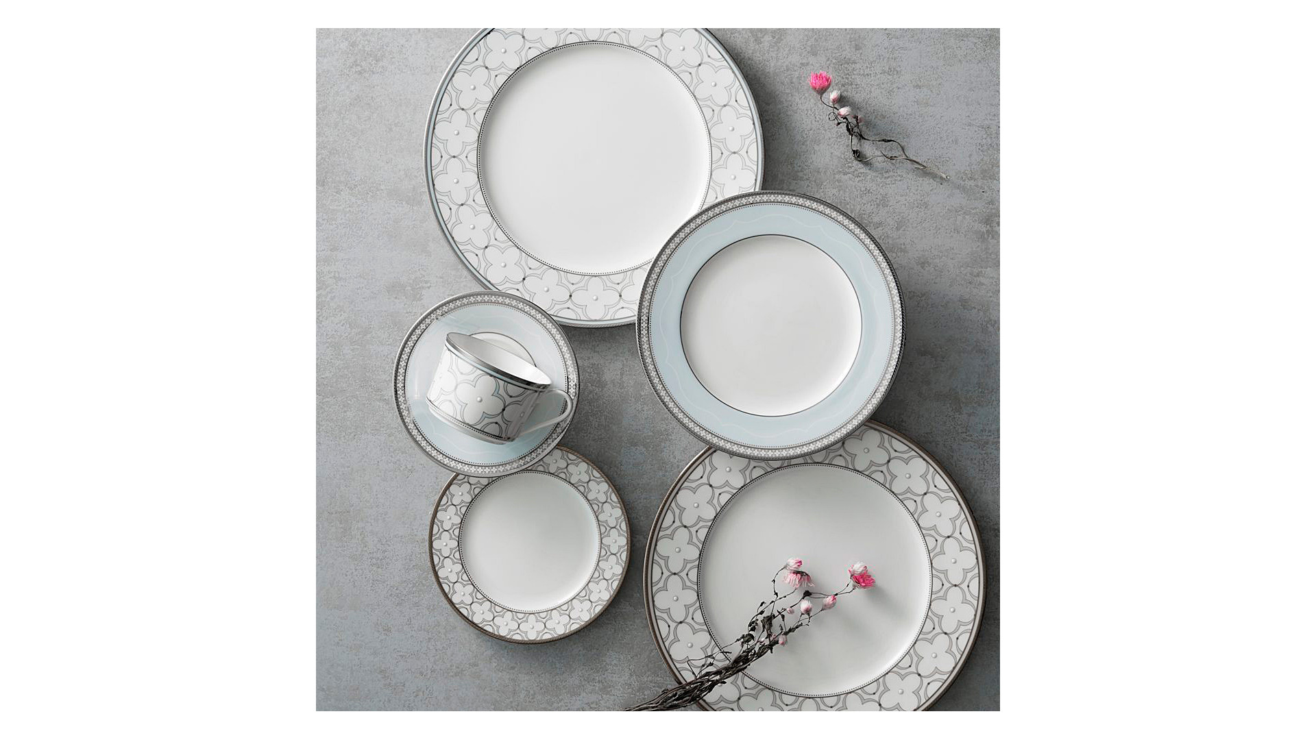 10663925 Noritake Тарелка акцентная Noritake "Трефолио, платиновый кант" 25см Фарфор костяной  - Вид №1